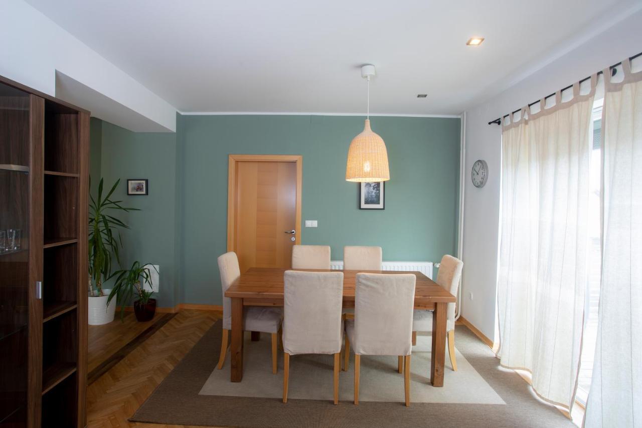 Apartment Rozalija Zirovnica Exteriér fotografie