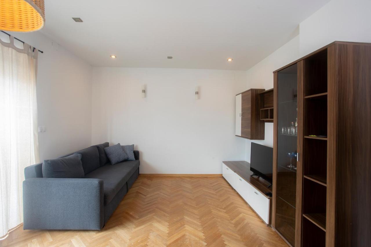 Apartment Rozalija Zirovnica Exteriér fotografie